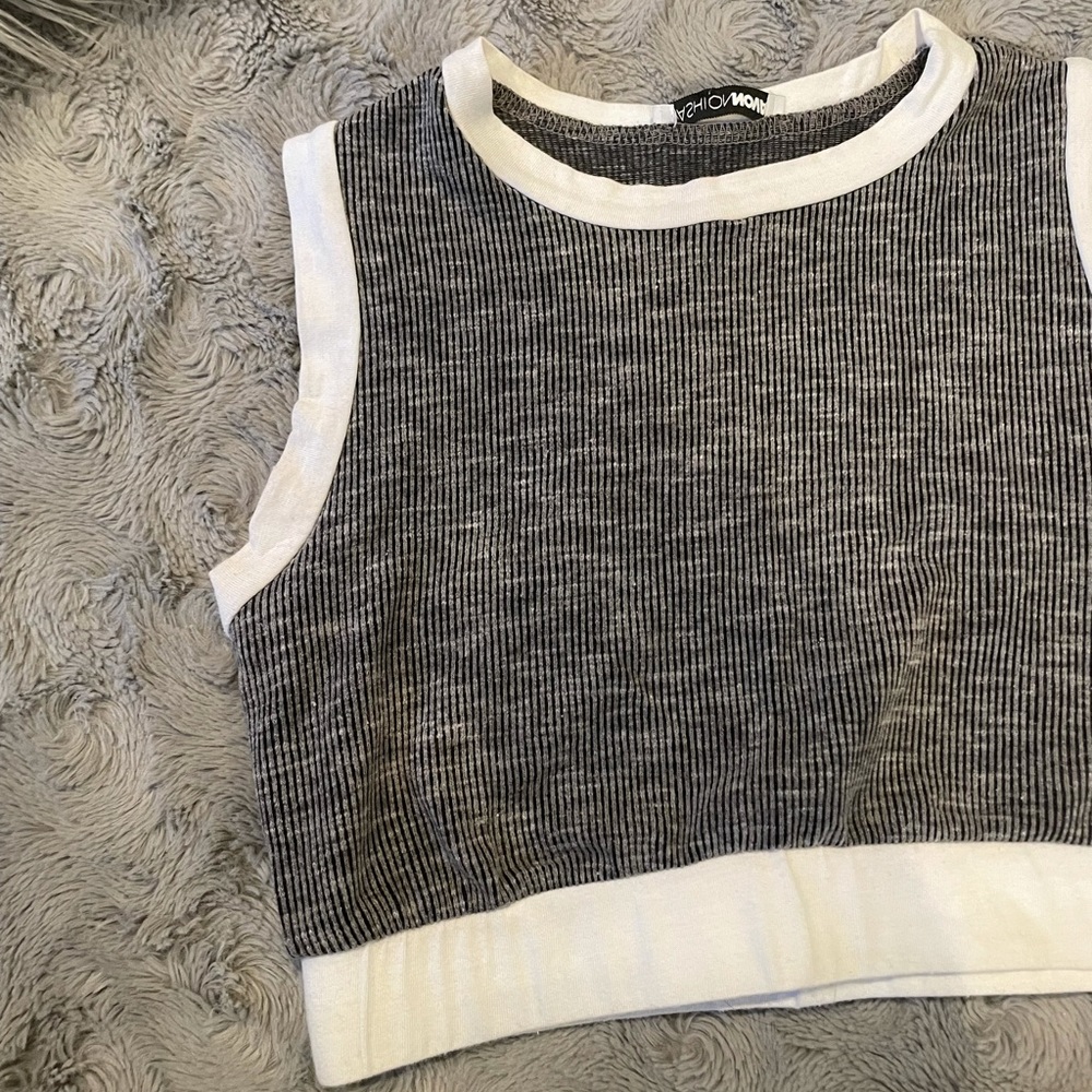 FN Ribbed Gray/White Matching Skirt Set - Picture 3 of 3
